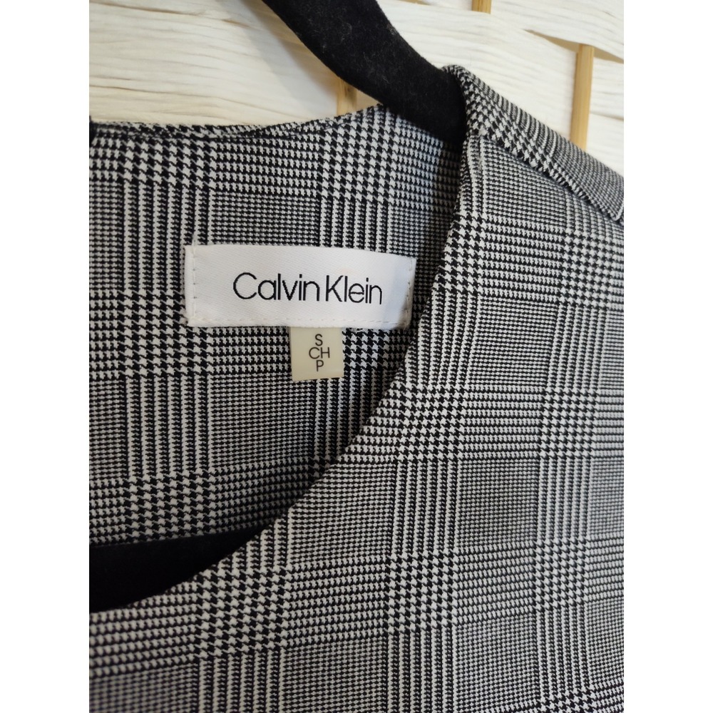 Calvin Klein Size Small Black White Houndstooth Sleeveless Ruffled Tulip Dress - Picture 3 of 8